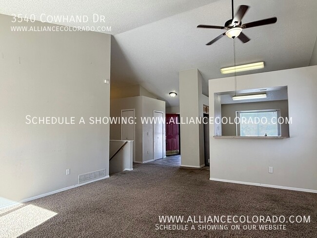 Foto del edificio - 3540 Cowhand Dr