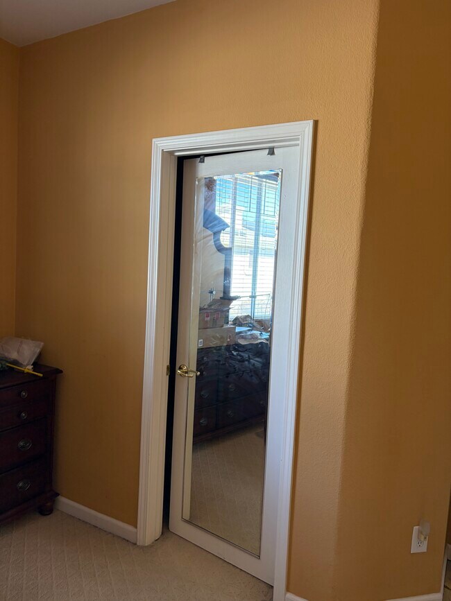 Foto del edificio - 5497 Bellevue Cir
