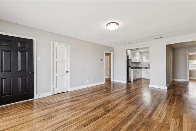 Foto del edificio - 3226 Inwood Rd