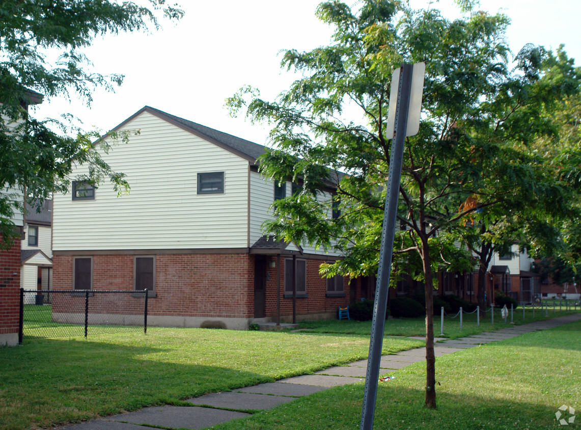 Foto del edificio - James Geddes Housing