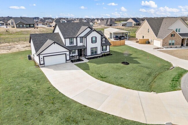 Foto del edificio - 127 Clearwater Ct