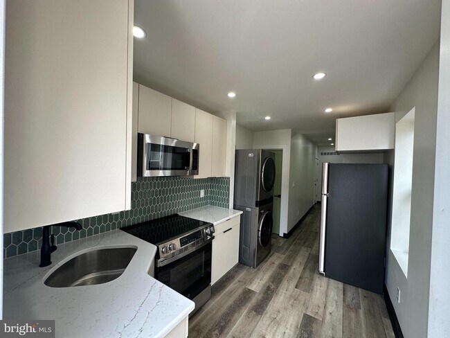 Foto del edificio - 2539 N Marshall St