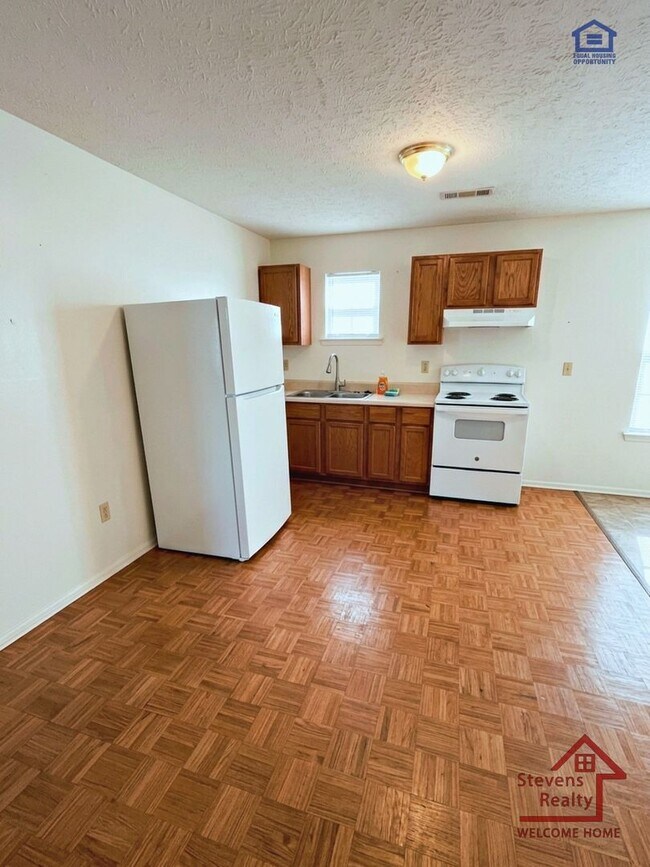 Foto del edificio - 65 Bybee Woods Dr