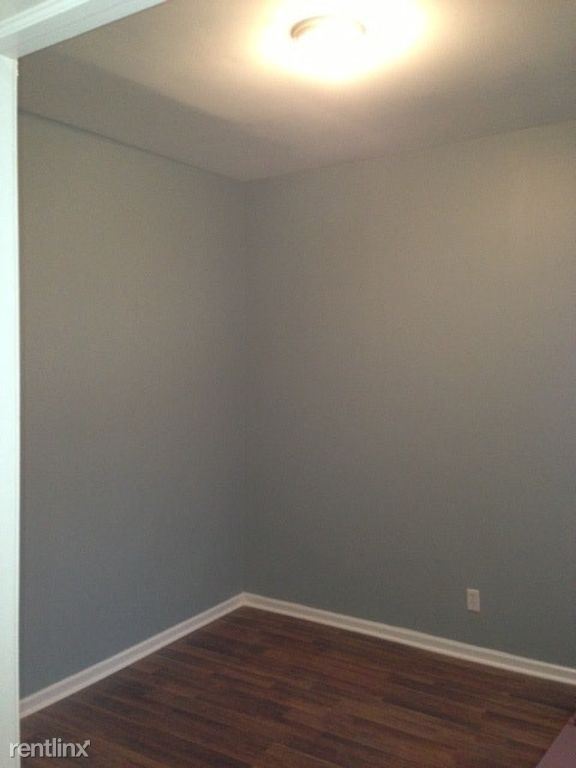 Building Photo - 1 br, 1 bath Apartment - 6437 S Evans Ave