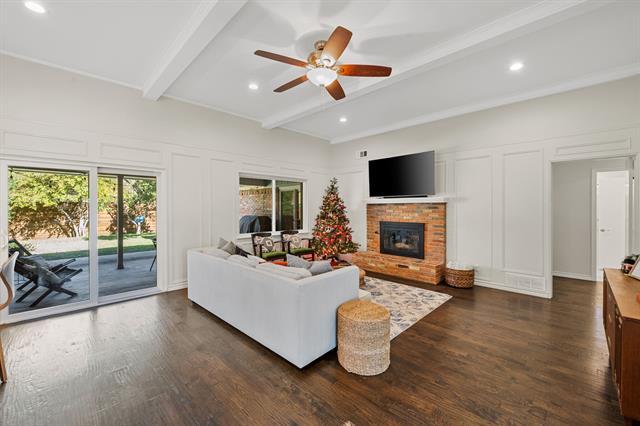 Foto del edificio - 3453 Webb Garden Dr