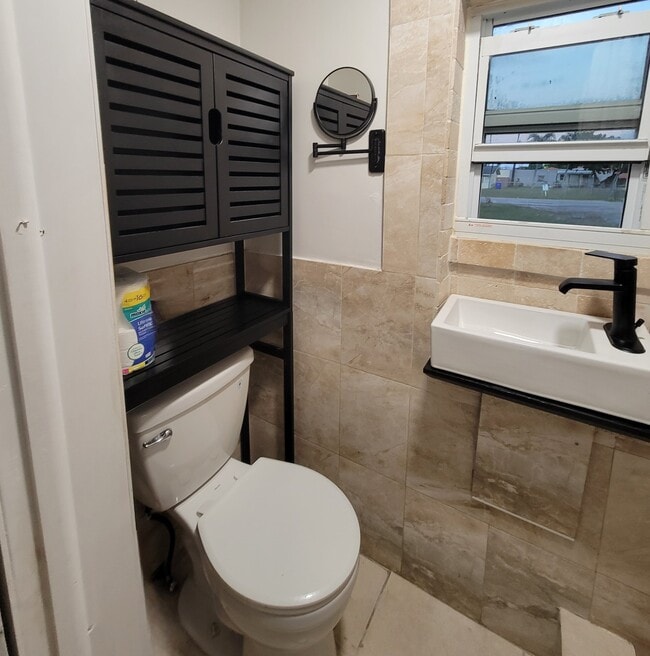 Foto del edificio - 510 N 60th Way