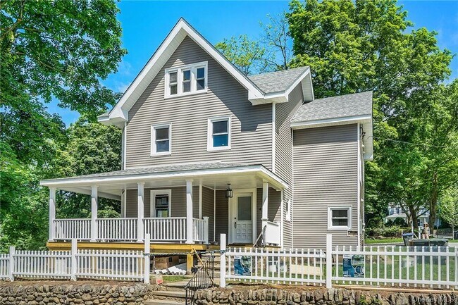 Foto del edificio - 49 Rockledge Ave