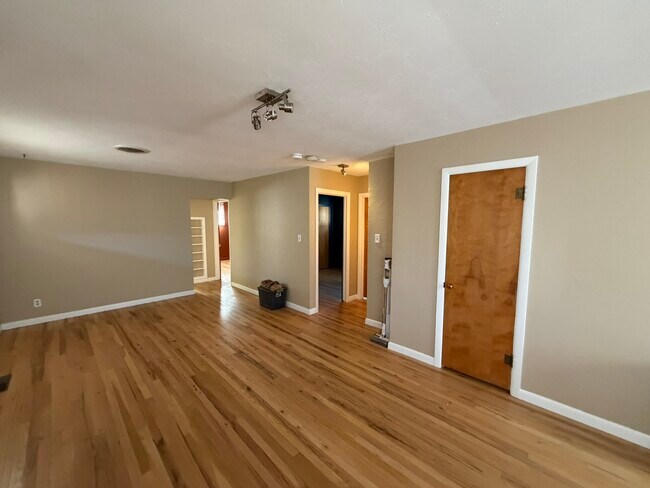 Foto del edificio - 1535 N 20th St