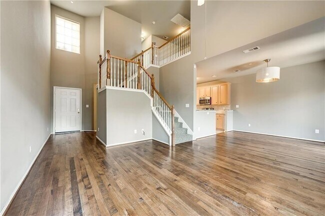 Foto del edificio - 8521 Heather Ridge Dr