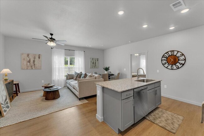Foto del edificio - New School Year, New Savings: Move In for Just $99! | Brand-New 2 Bed, 2 Bath Apartments Near the...