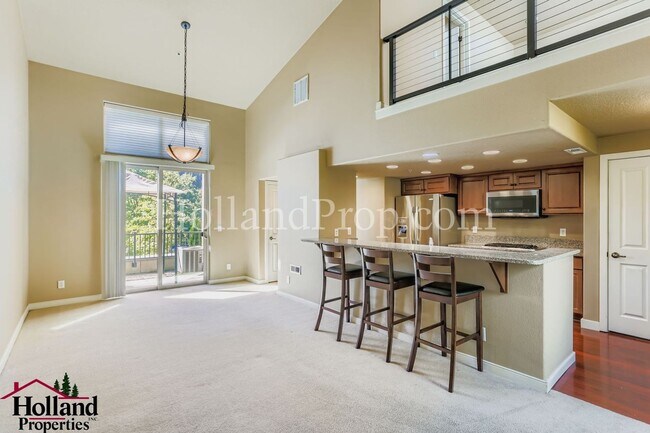 Foto del edificio - Modern 2-Bedroom Townhouse in the Heart of...