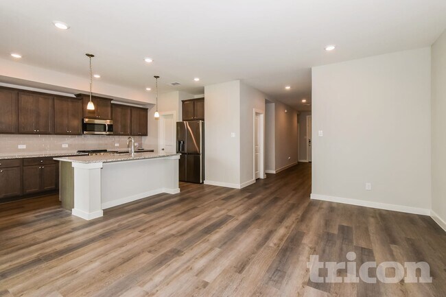 Foto del edificio - 2589 Dulaney Dr