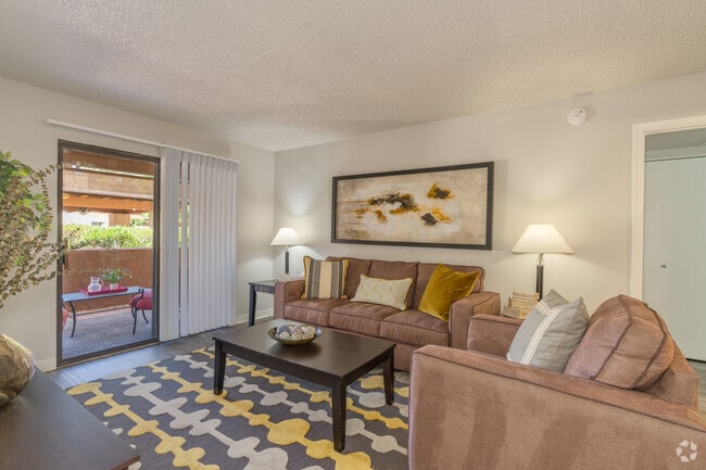 A1U - 1B/1B - Living room - Sun Wood Senior Apartments