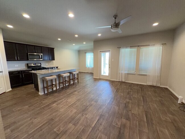Building Photo - 20378 Green Mountain Dr