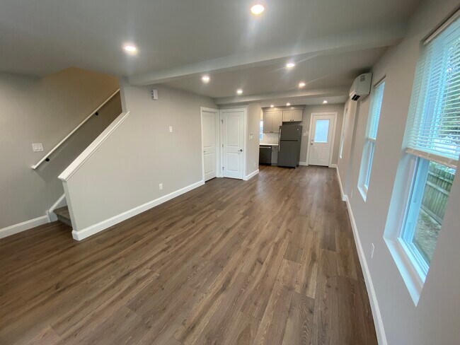 Living room & dining area - 417 Jones St