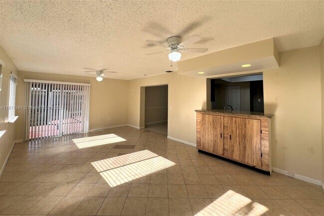 Building Photo - 4575 NW 113th Ave