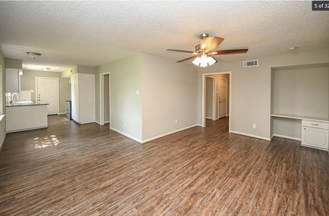Foto del edificio - 1507 Bayou Dr