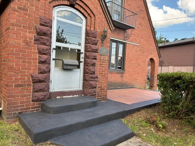 Building Photo - 358 State St