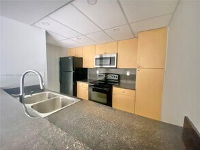 Building Photo - 7125 NW 186th St