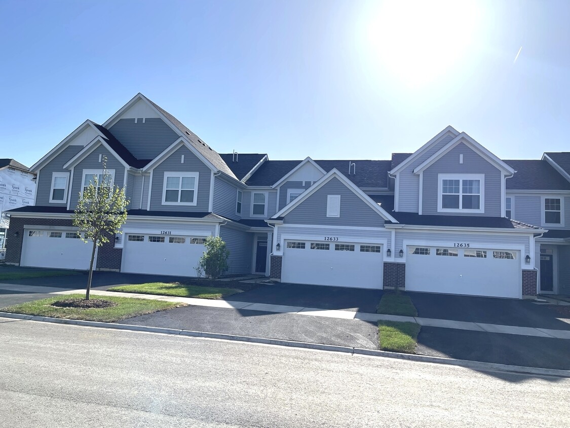 12633 Potomac Dr, Plainfield, IL 60585 Townhome Rentals in Plainfield