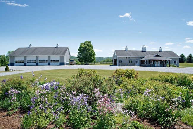 Building Photo - 209 Cricket Hill Rd