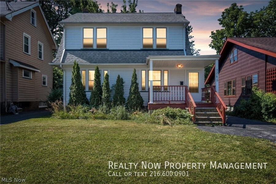 Primary Photo - 3276 Tullamore Rd