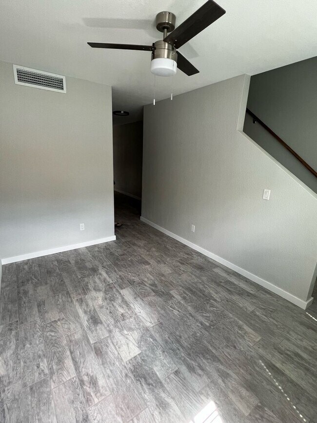 Building Photo - 12717 W AMY DR #4