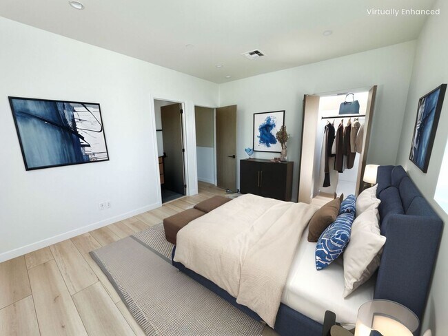 Foto del edificio - 3-Bedroom, 3-Bath Townhome in Prime North ...