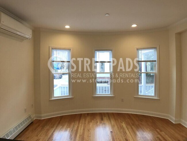 Building Photo - 2 bedroom in Cambridge MA 02138