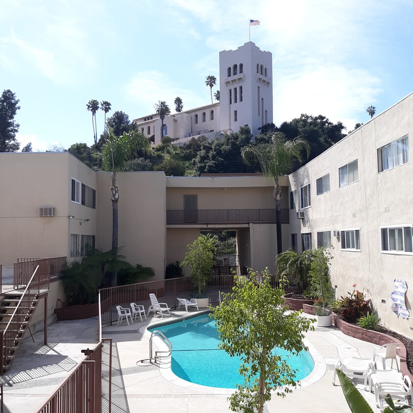 4686 Woodside Dr Unit 203, Los Angeles, CA 90065 4686 Woodside Dr Los