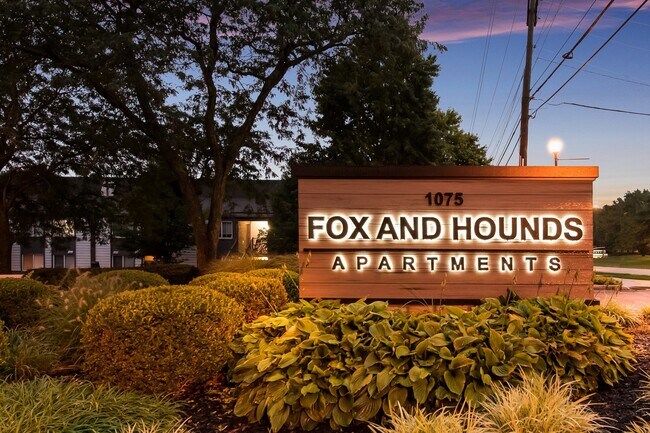 Foto del edificio - Fox and Hounds