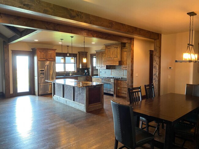 Foto del edificio - 4 Bedroom 3 1/2 Bath Home in Belgrade