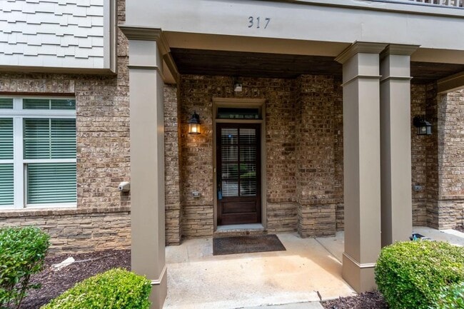 Building Photo - 317 Garland Woods Ct