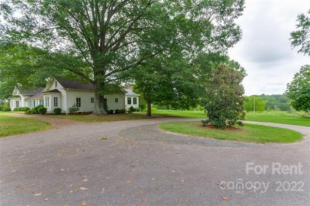 Building Photo - 590 Cox Mill Rd