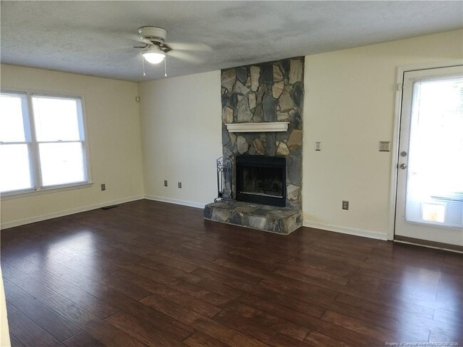 Building Photo - 2653 Rivercliff Rd