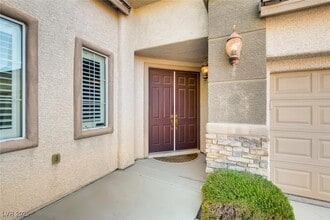 Building Photo - 11797 Golden Moments Ave