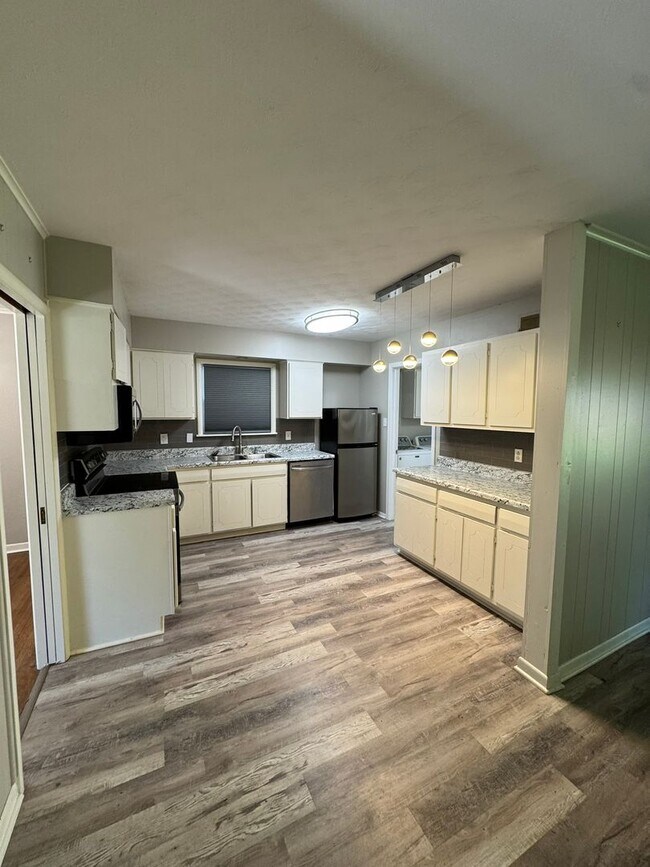 Foto del edificio - Sea Isle- Newly Renovated 3 BR/2 BA with P...