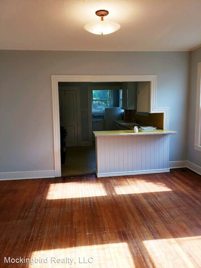 Foto del edificio - 3 br, 1 bath House - 109 Dalzell