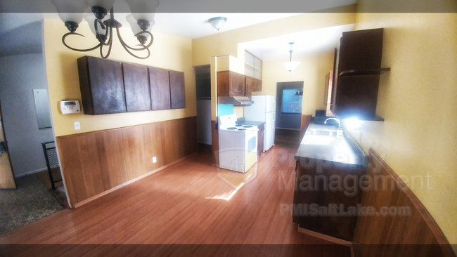 Building Photo - 3771 S Alta Loma Dr