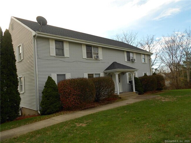 Building Photo - 1449 Boston Post Rd