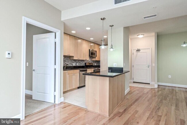 Foto del edificio - 3600 S Glebe Rd