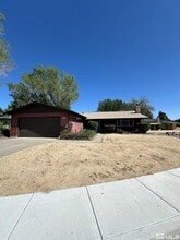 Building Photo - 462 Steffanie Wy