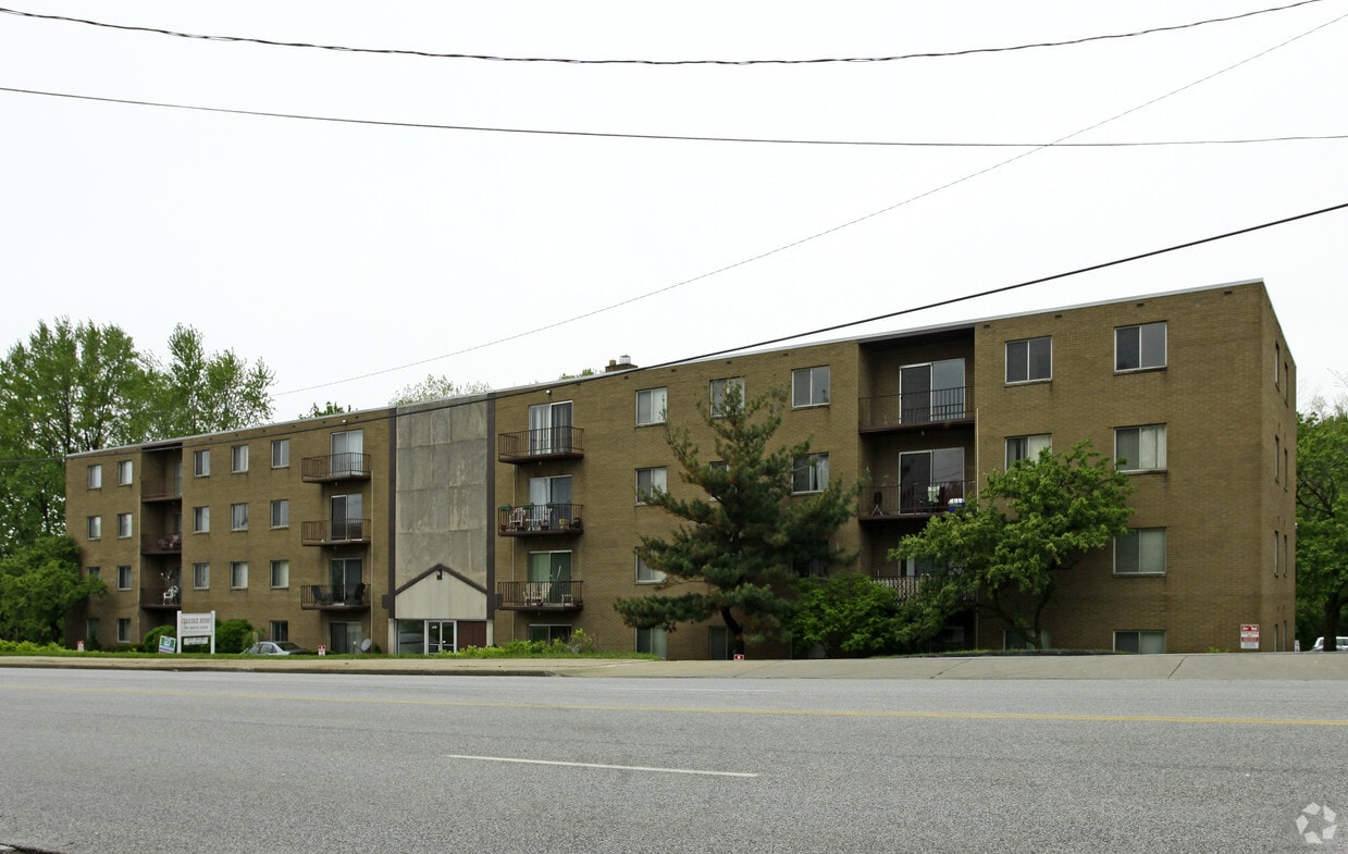 Claridge House Apartments Mentor Oh Apartments Com