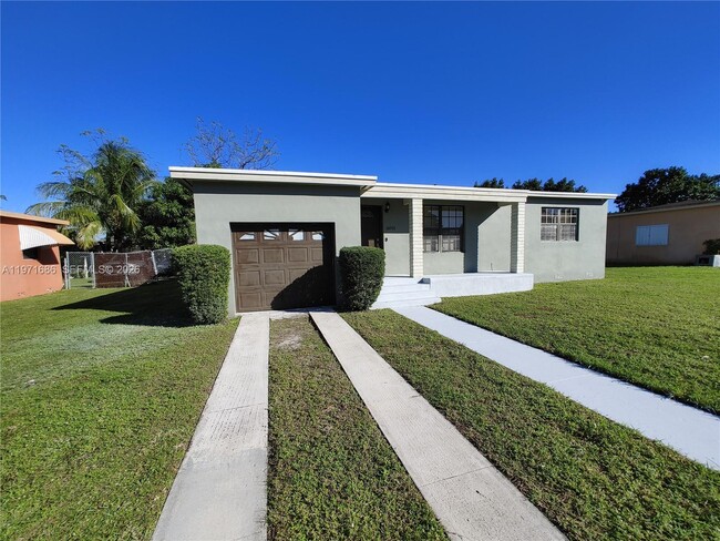Foto del edificio - 14901 NW 9th Ct