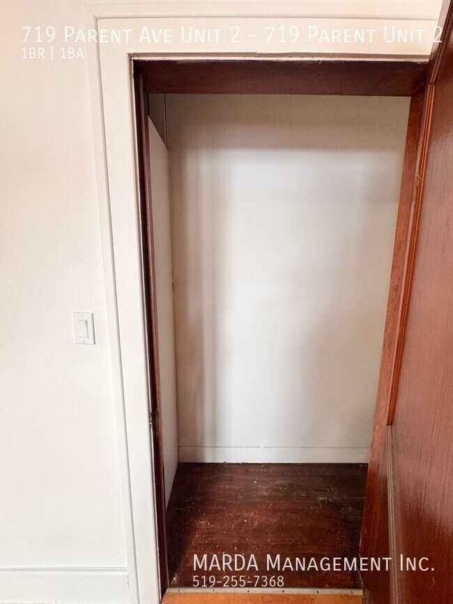 Photo du bâtiment - COZY 1 BED/1 BATH MAIN FLOOR UNIT + HYDRO & GAS!