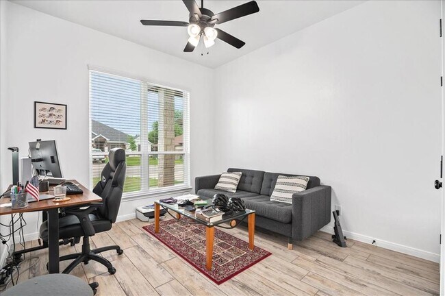 Foto del edificio - 2715 Torino Reale Ave