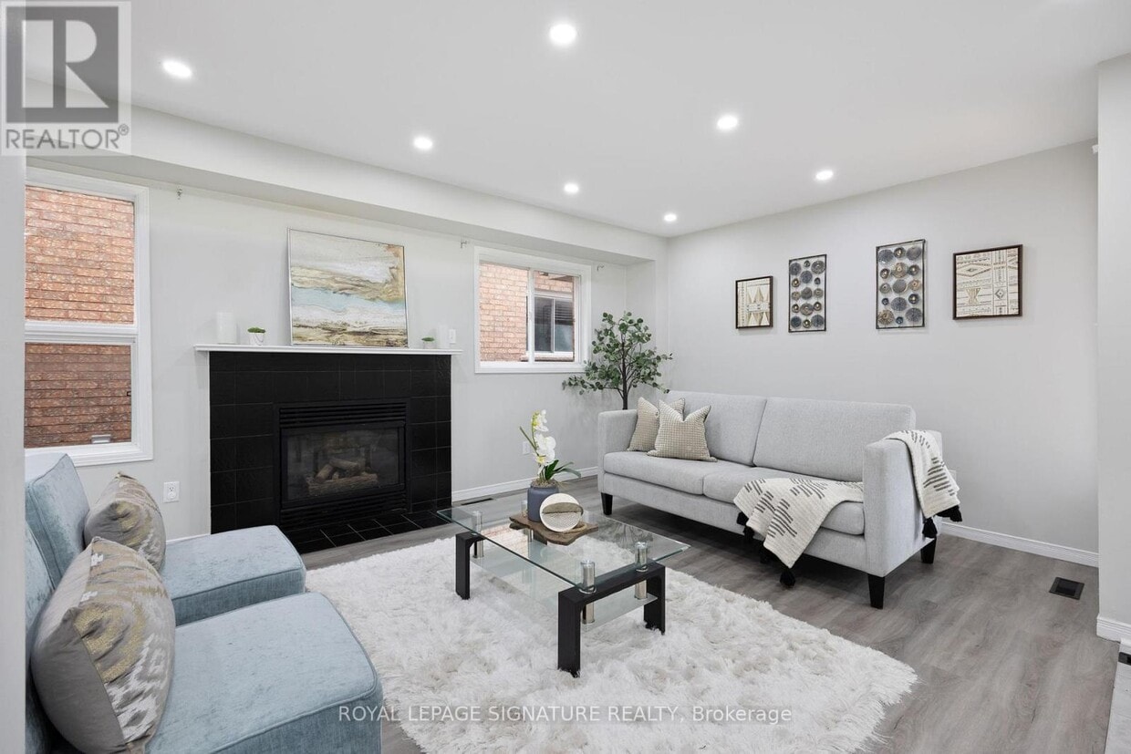 Primary Photo - 124 Laidlaw Dr