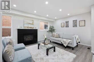 Building Photo - 124 Laidlaw Dr