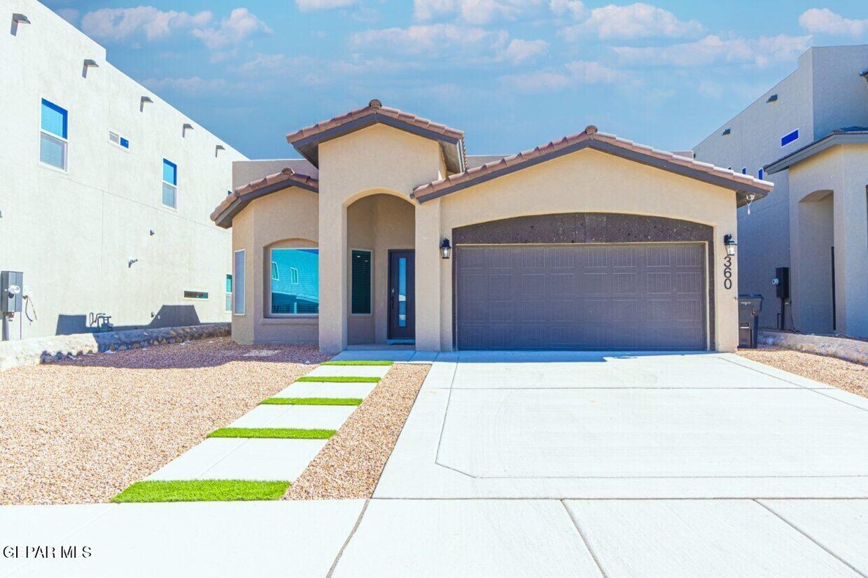 Foto principal - 360 Hector Porras Dr