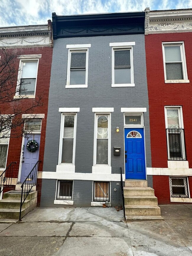 Foto del edificio - 2541 W Baltimore St